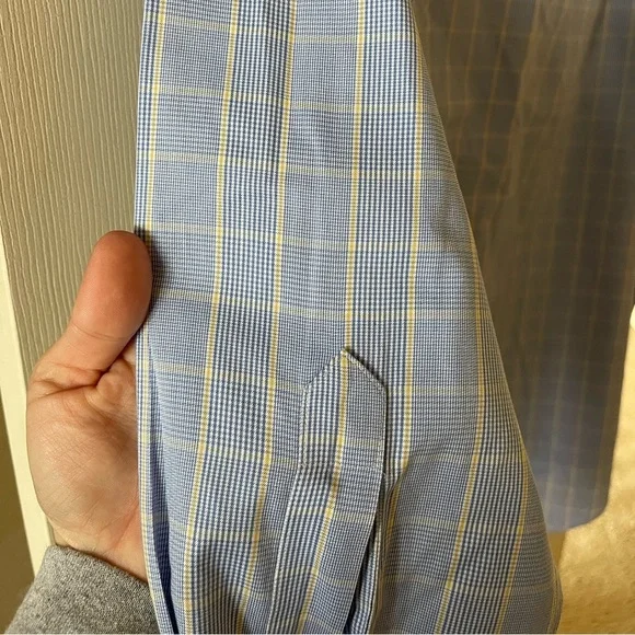 Charles Tyrwhitt button down • Mens 16.5 - Picture 3 of 7